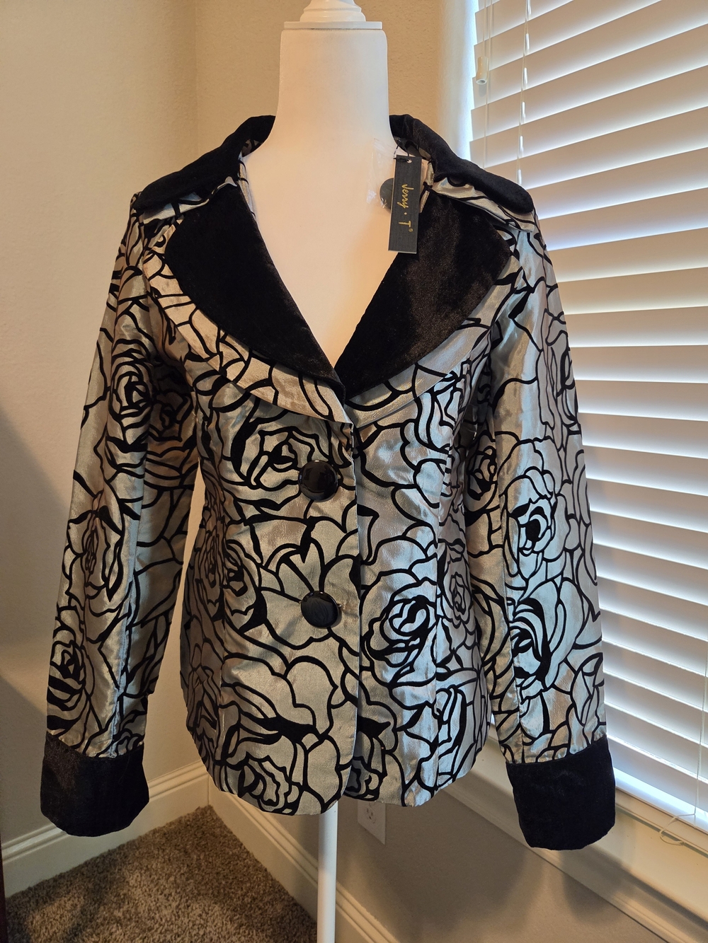 Silver and Black Floral Velvet-Trim Blazer Jacket